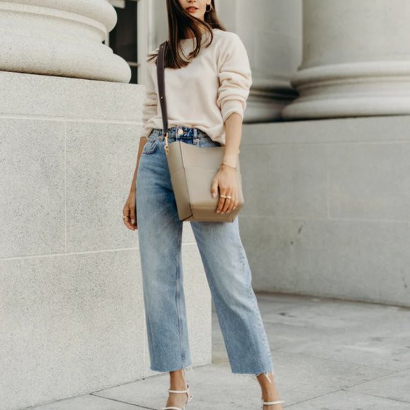 The Jordan Leather Bucket Bag - Pebble - Picture 4 of 11